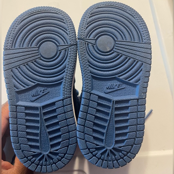 JORDAN RETRO 1 6C - Picture 4 of 5